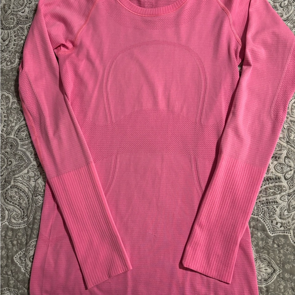Long Sleeve Swiftly